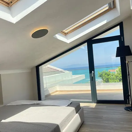 Gaia By The Sea Villa Polychrono