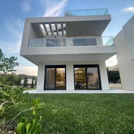 Villa Gaia By The Sea