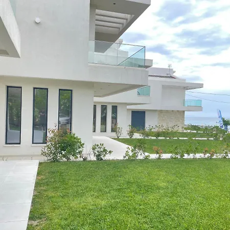 Gaia By The Sea Vila